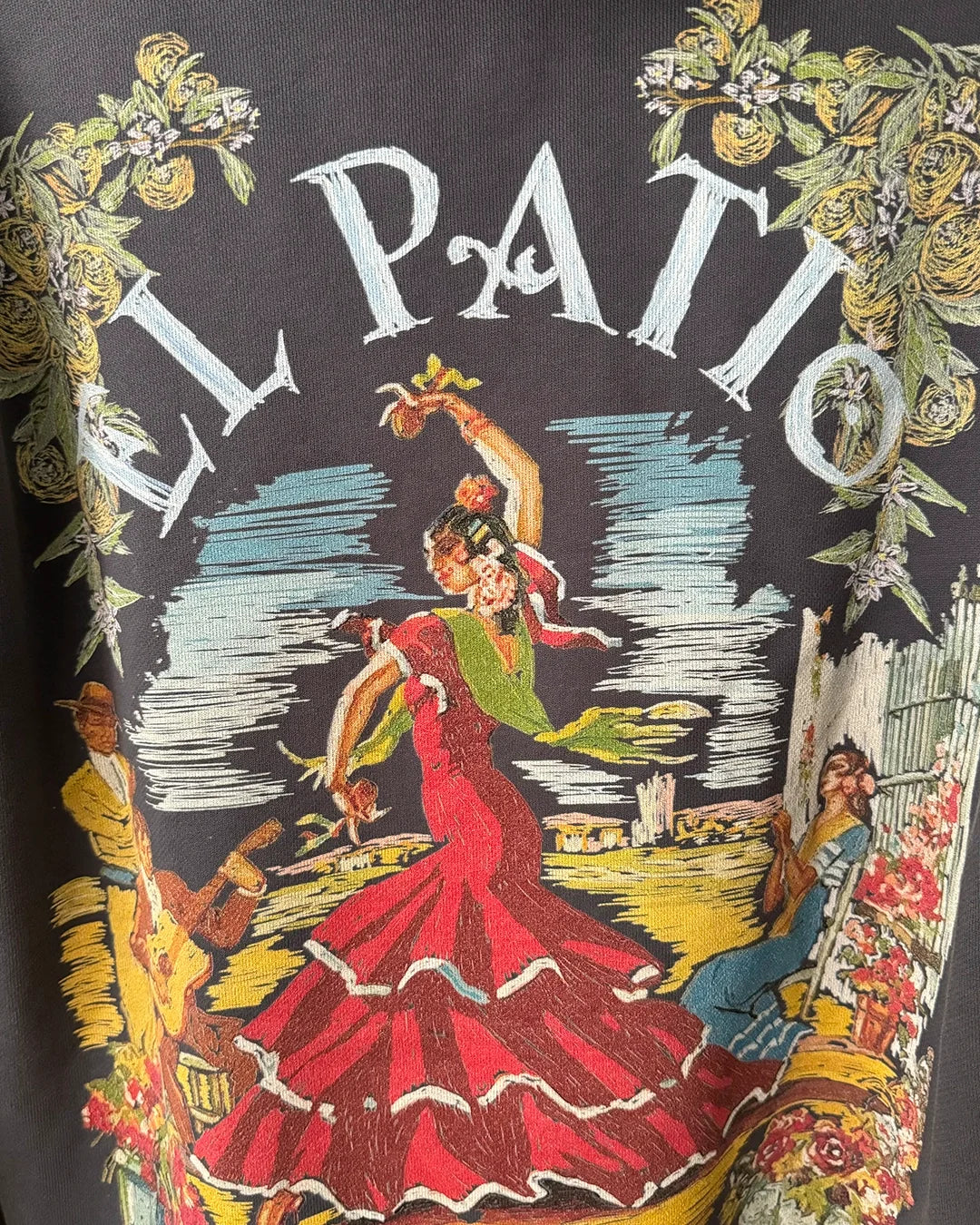 LA SUDADERA: FLAMENCA